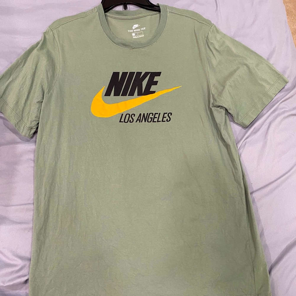 Nike t shirt